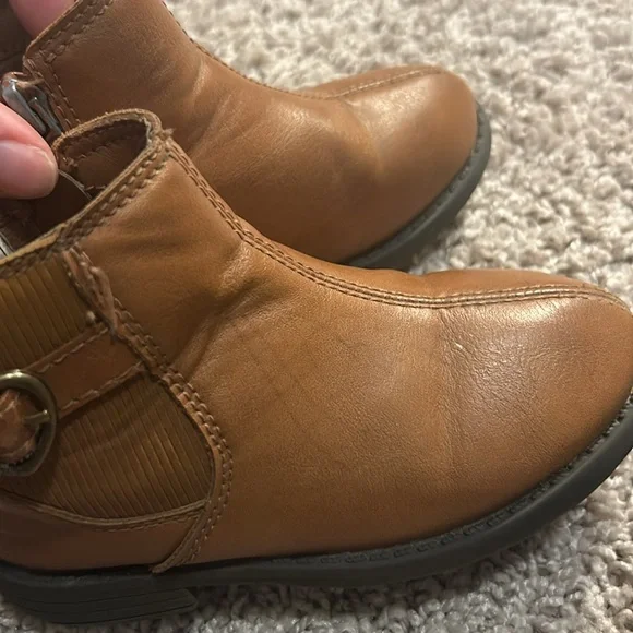 2 pair bundle kids booties - Picture 3 of 5